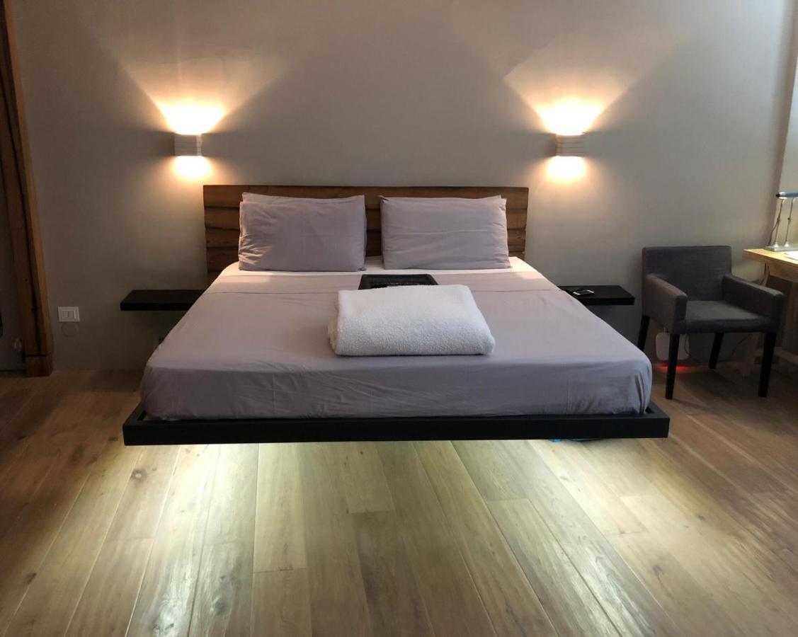 Super Design Appartamento Napoli Centro Con Sky Wifi Veloce E Netflix Eksteriør billede