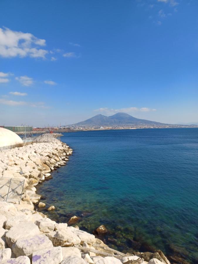 Super Design Appartamento Napoli Centro Con Sky Wifi Veloce E Netflix Eksteriør billede