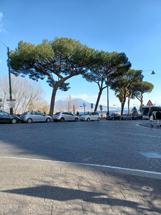Super Design Appartamento Napoli Centro Con Sky Wifi Veloce E Netflix Eksteriør billede