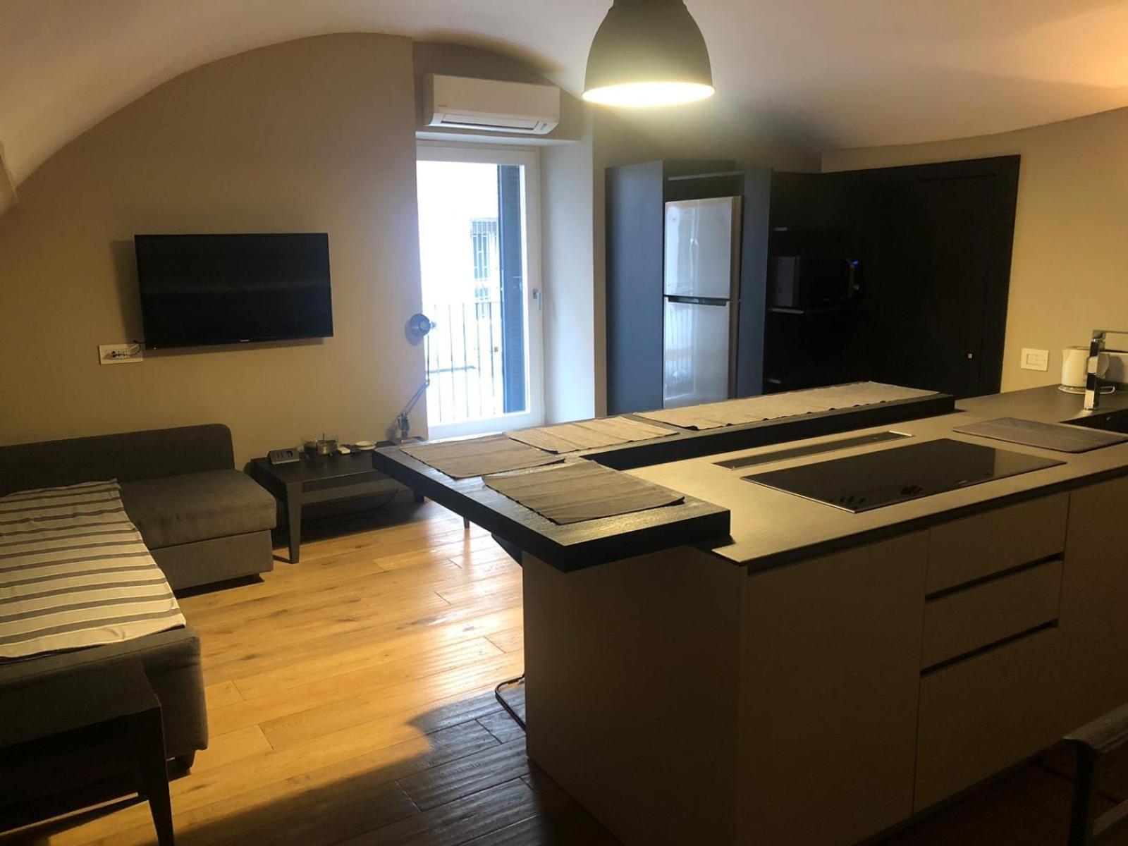 Super Design Appartamento Napoli Centro Con Sky Wifi Veloce E Netflix Eksteriør billede