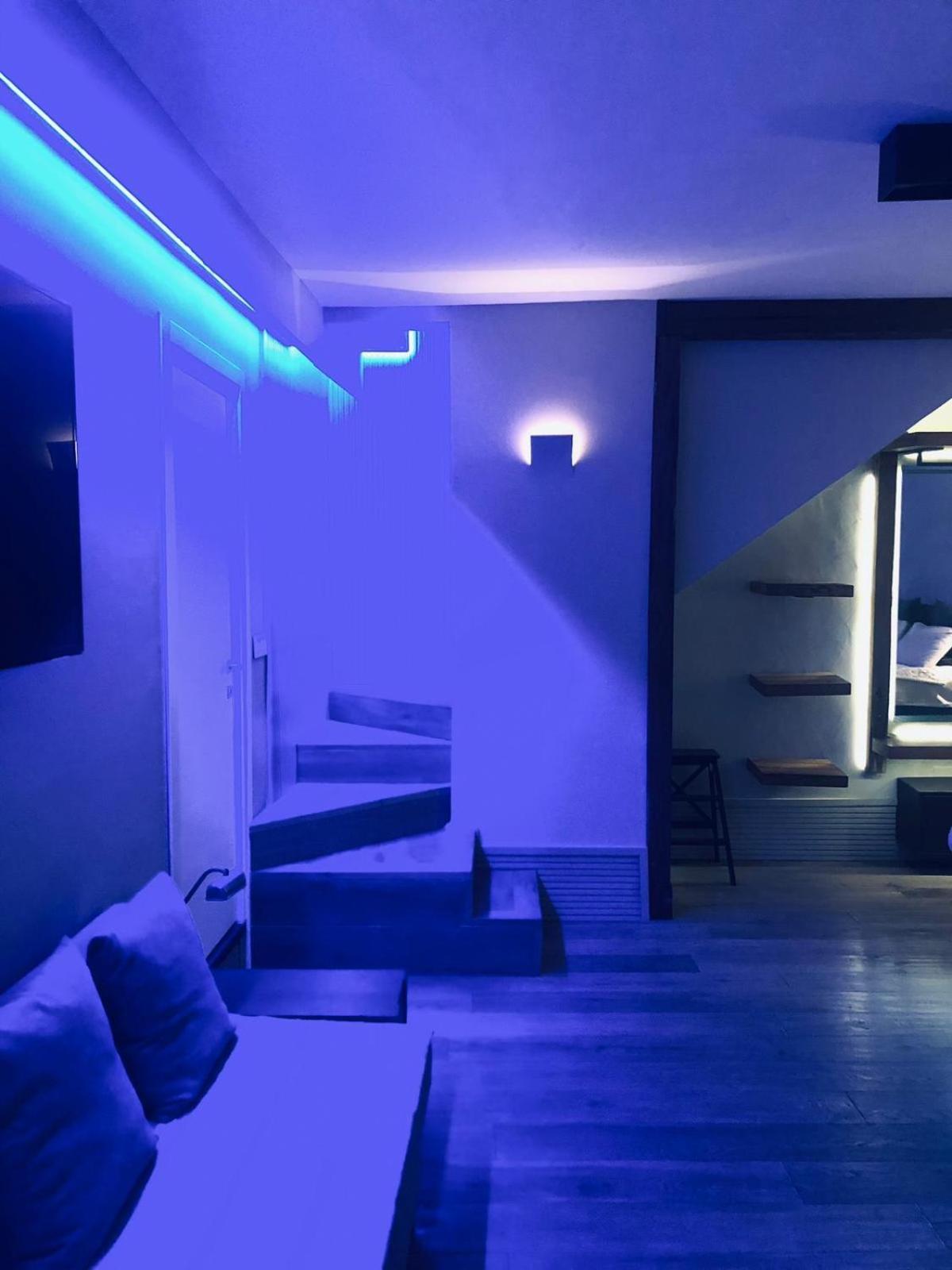 Super Design Appartamento Napoli Centro Con Sky Wifi Veloce E Netflix Eksteriør billede